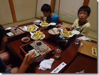 結局子供たちは食べきれず・・・