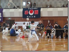 動きが硬いぞ！