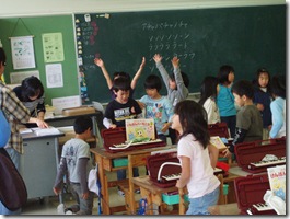 三郷サンバダンサーズの皆さん