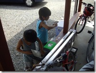 ケンカしながら・・・