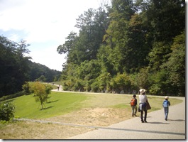 歩くのもまた良し