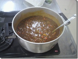 ちなみにもう一つ鍋が横にあります