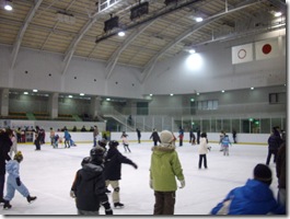 数百人が一斉に