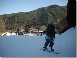 日陰は寒い・・・