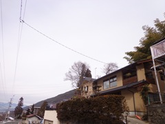 眼下に松本平を望む