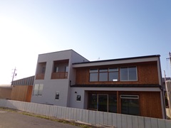 ３つの異なるカタチの箱で形成された外観